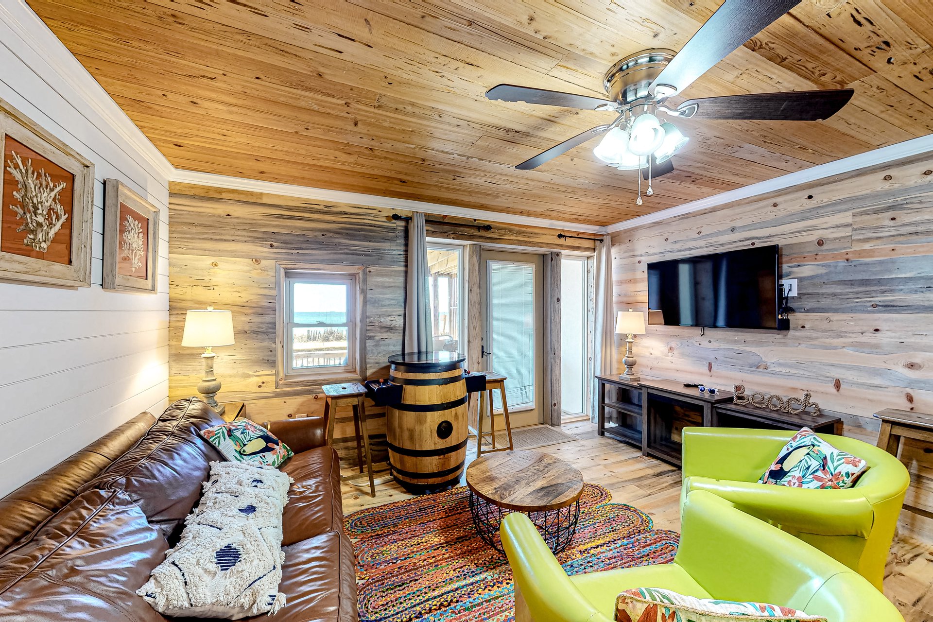 Costa Del Sol A7 Livin it Up 26