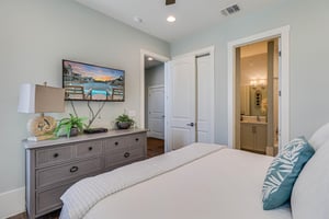 King Bedroom, 2nd floor