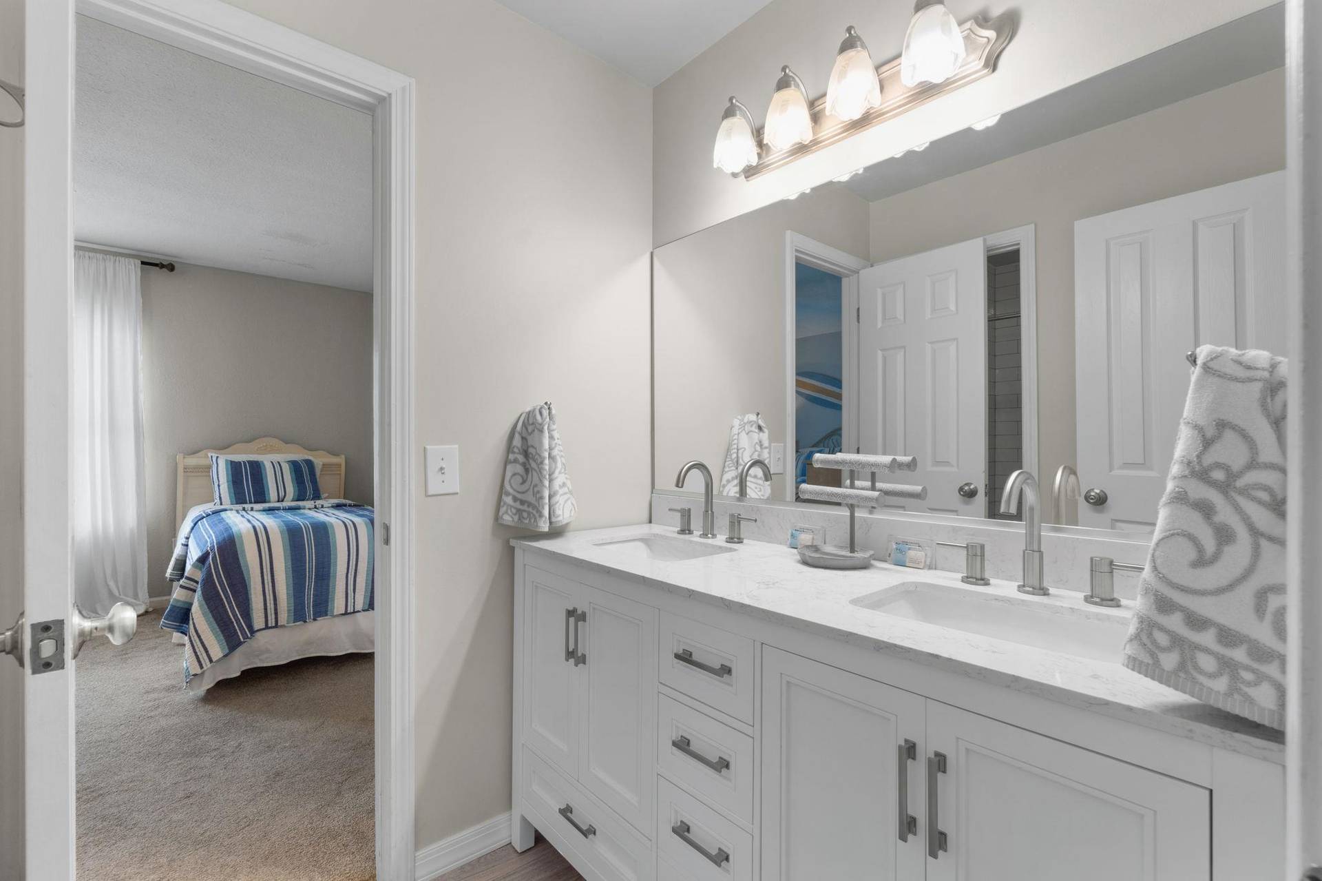 Jack N Jill Bathroom