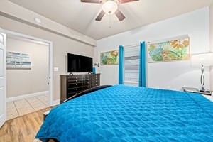 Laketown Wharf 637  Tropical Vibes 12