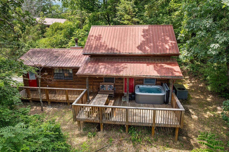 Rear View at beary good time a 1 bedroom cabin rental located in pigeon forge