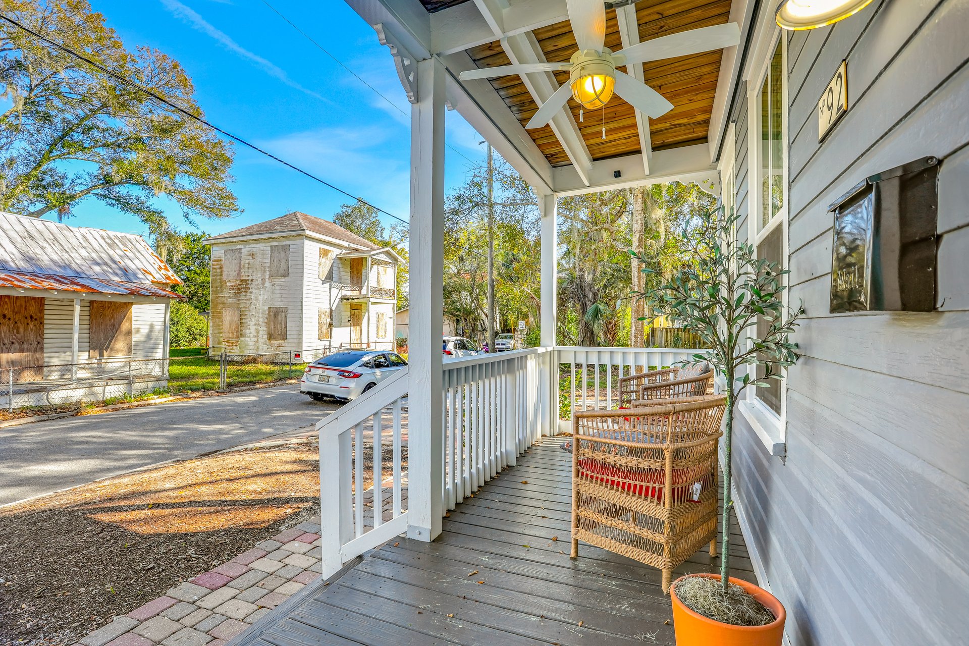 Oneida Street Haven 31