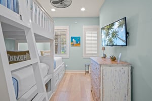 Twin Bunk Room with Single Twin  Pull Out Twin, 1st Floor