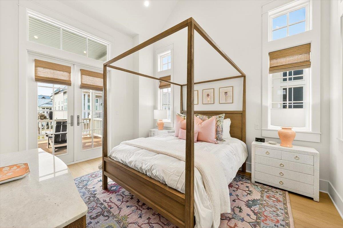 First Queen Bedroom, 2nd Floor