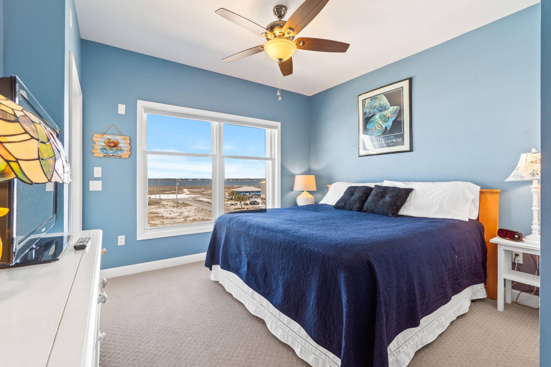 Guest Bedroom 4 1 King