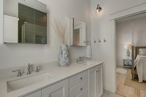 Ensuite Primary King Bathroom, 2nd Floor