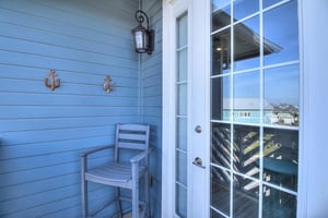 Side Balcony Sitting Area