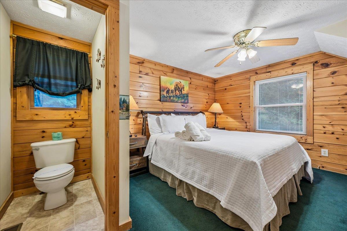 23Primary Bedroom