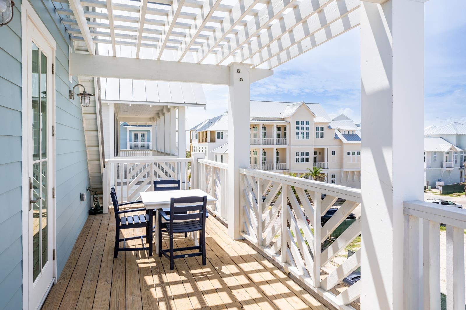 Ensuite King Bedroom Deck Access, 2nd Floor