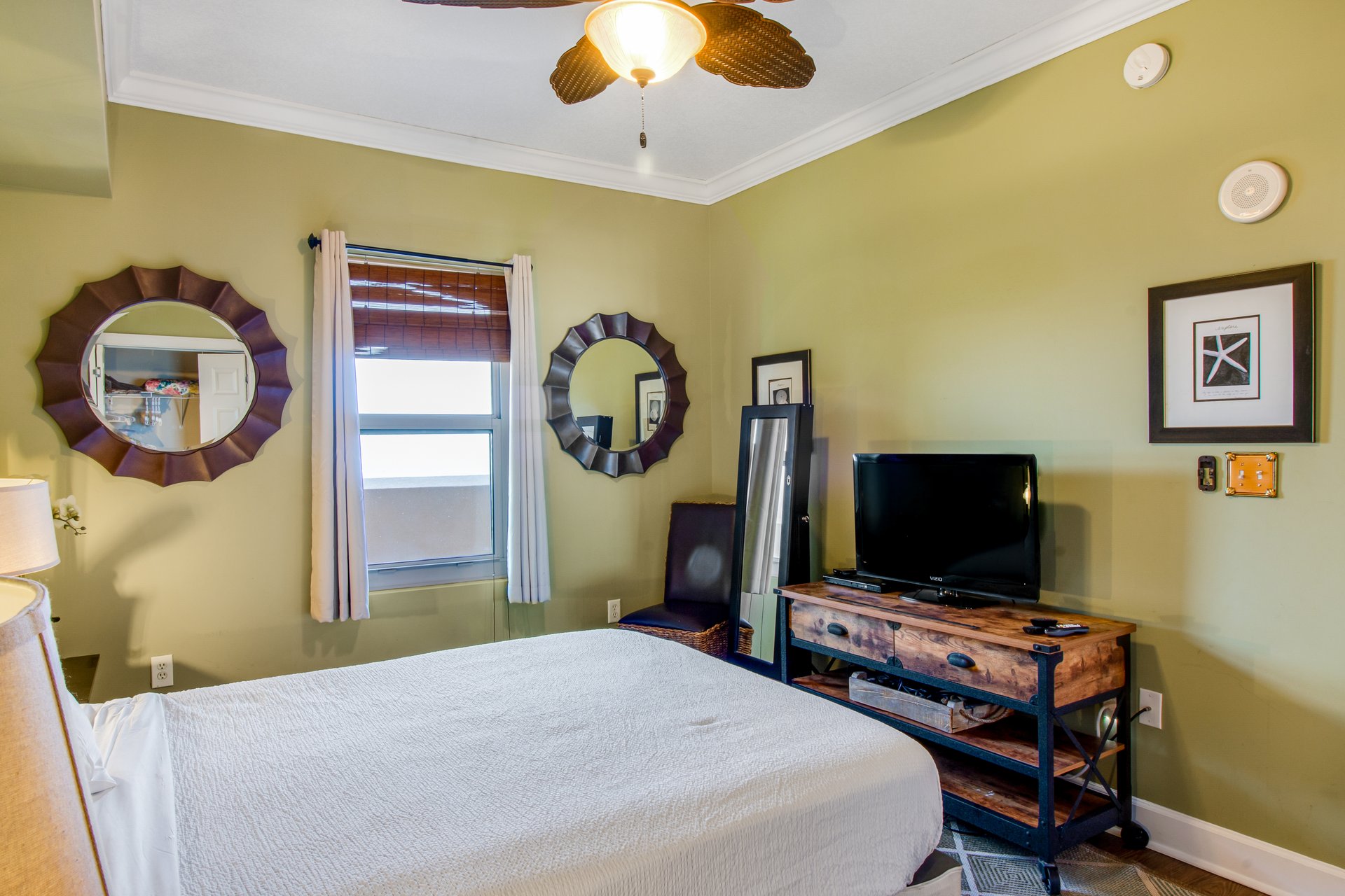 Sunrise Beach 2208  Beachfront Condo 16