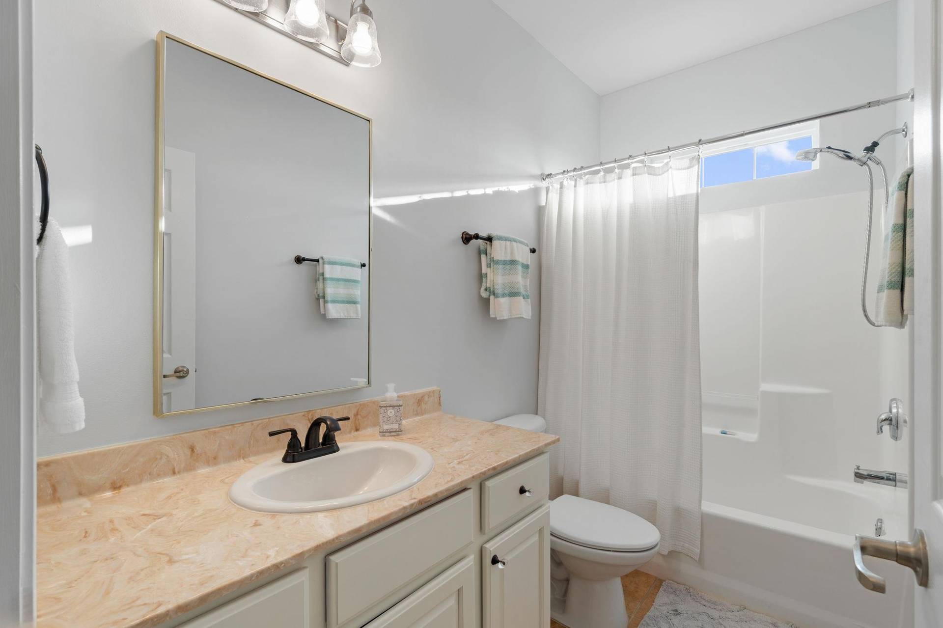 Guest Bathroom 1
