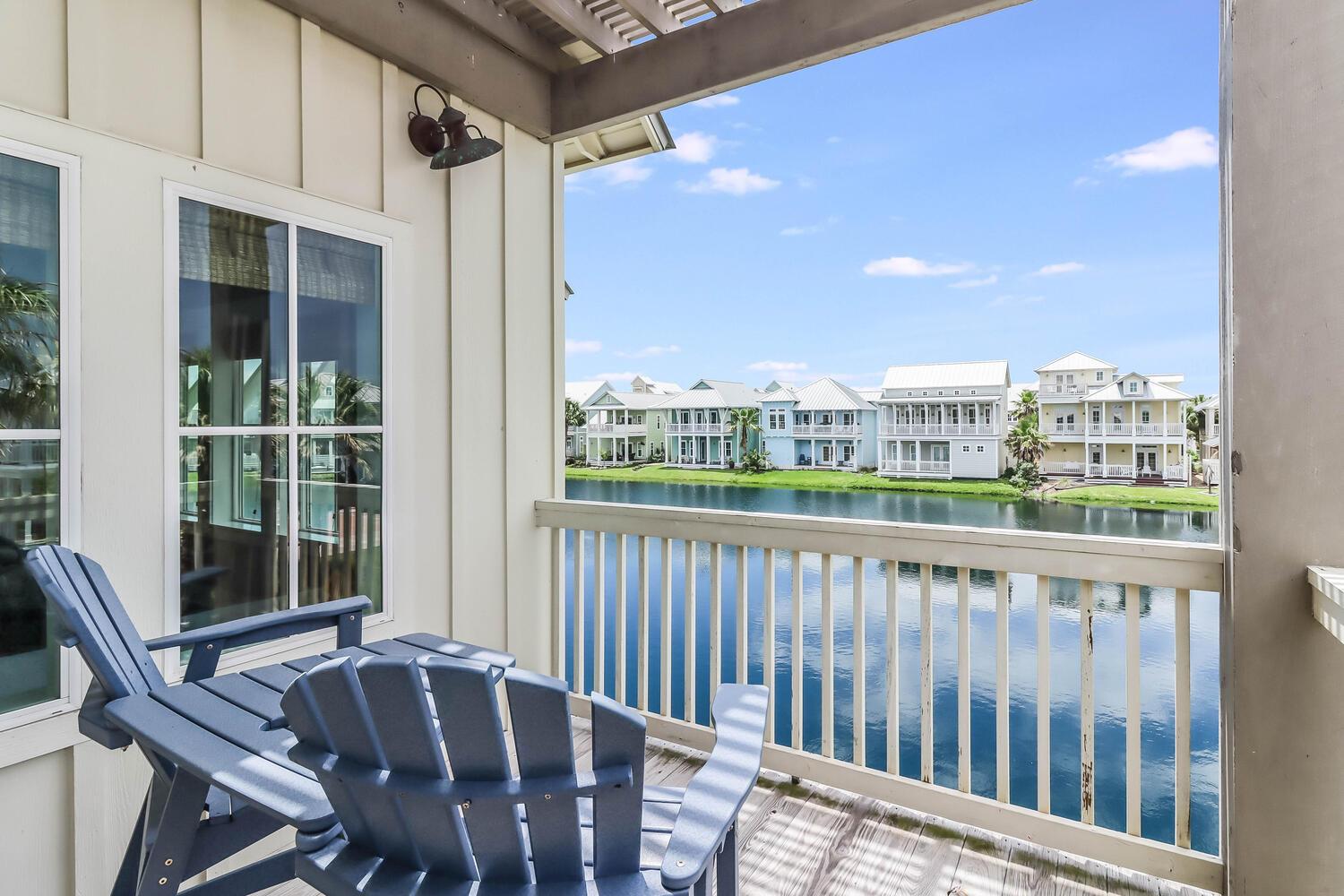Shared Balcony with Lake Views, 2nd Floor