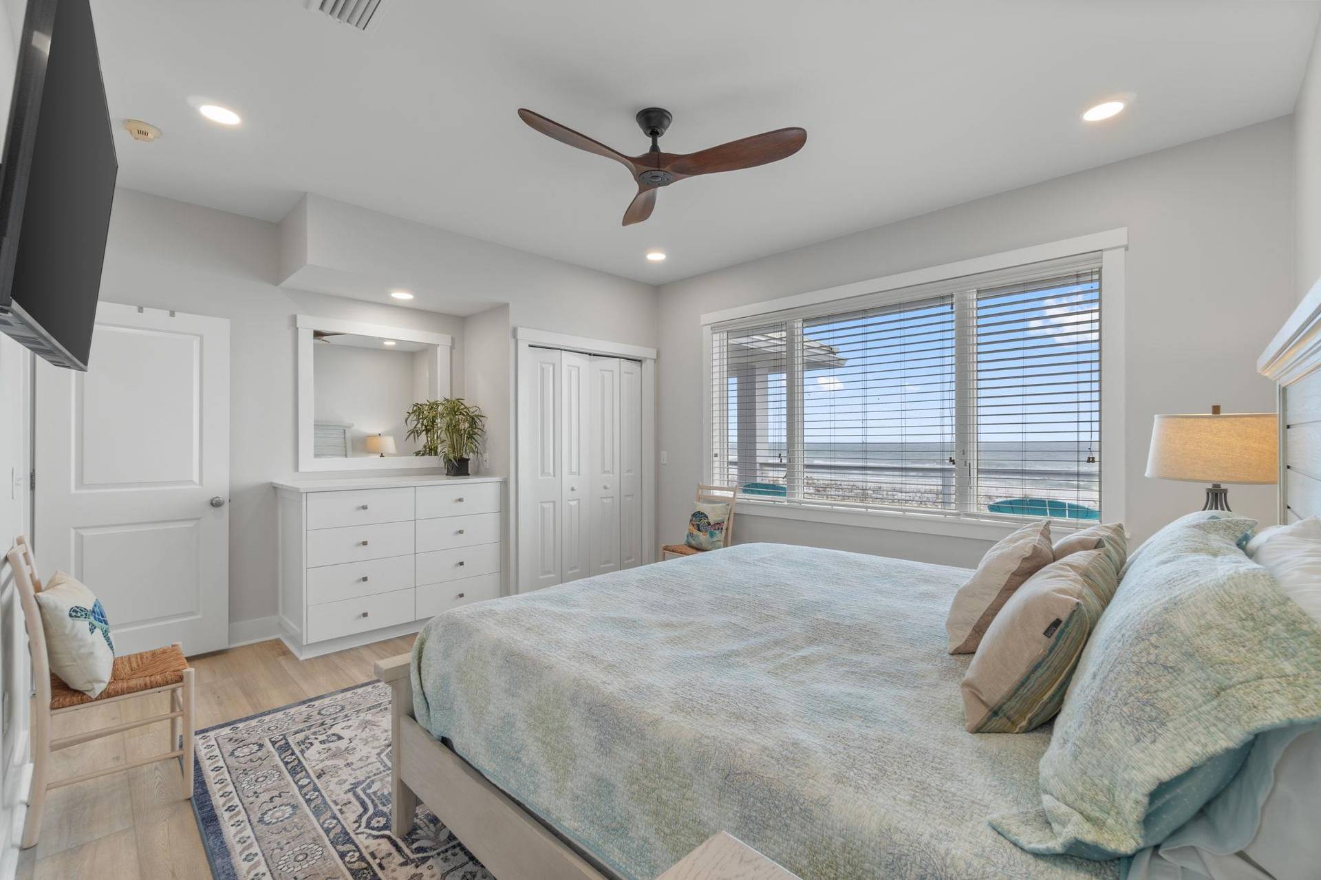 Guest Bedroom 1 King