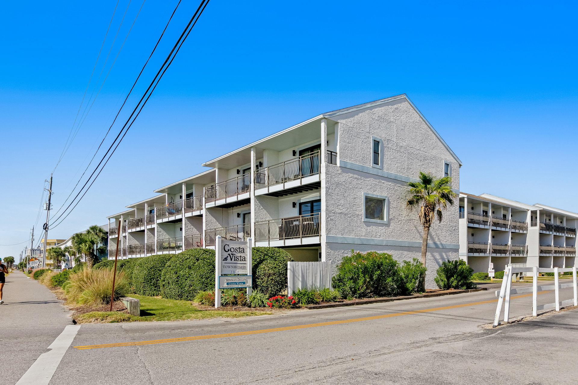 Costa Vista Townhomes 13 32