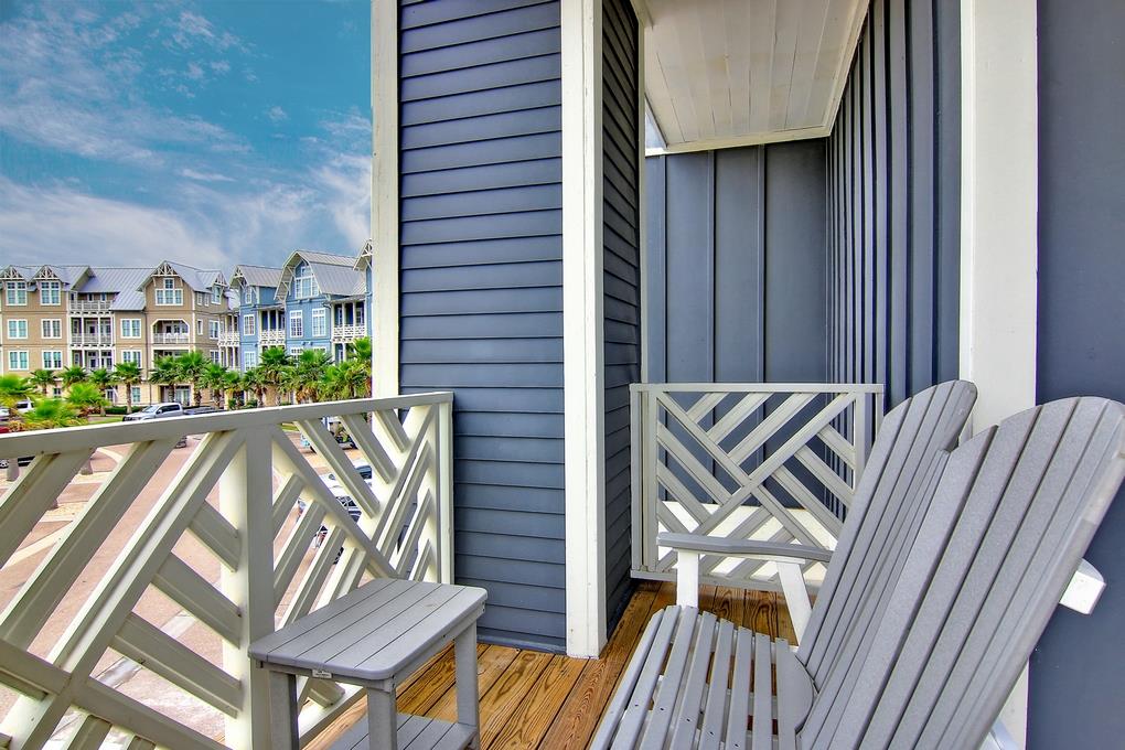 Second Floor Balcony