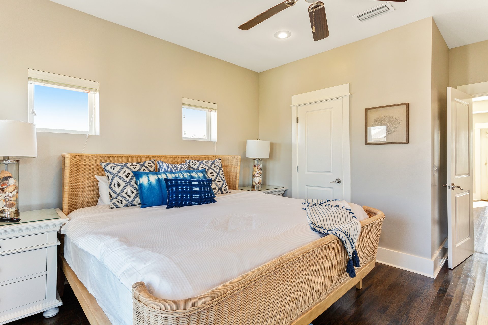 Seacrest Beach  The Lookout 4