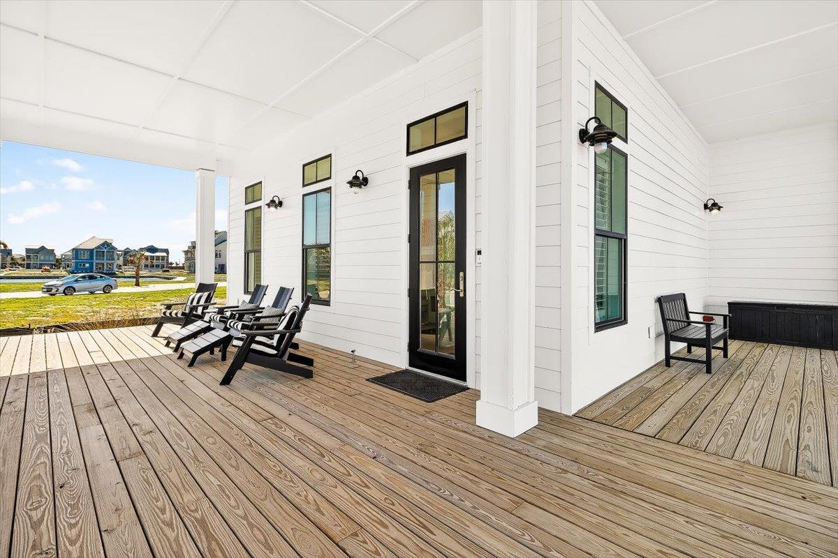 1st Floor, Front Porch
