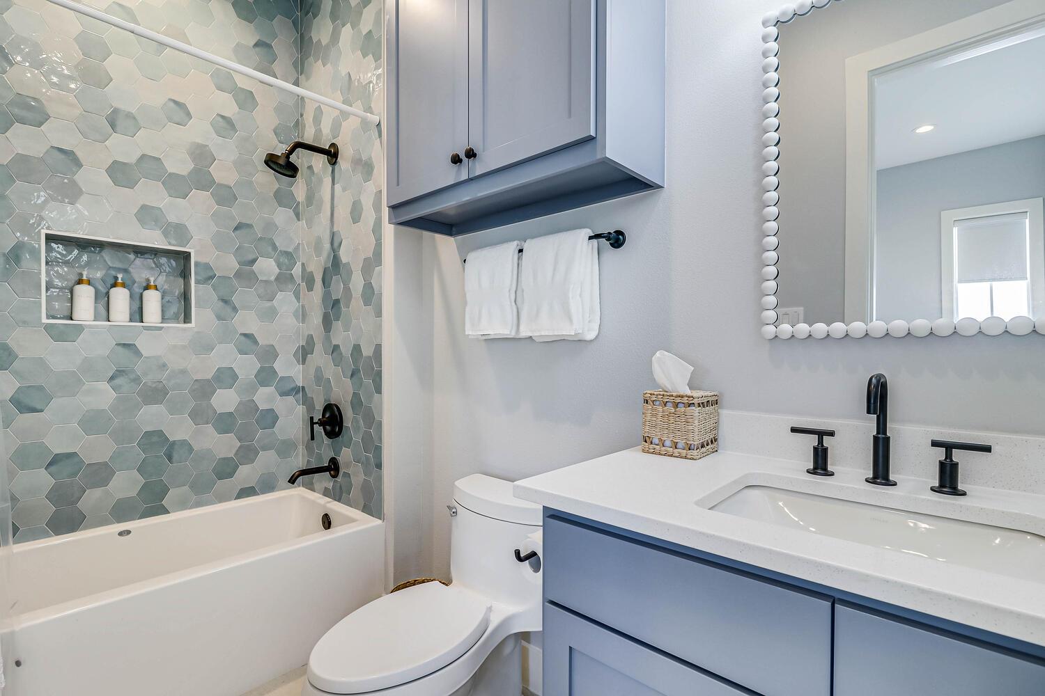 King Bedroom with Additional Bunk Beds, 1st Floor