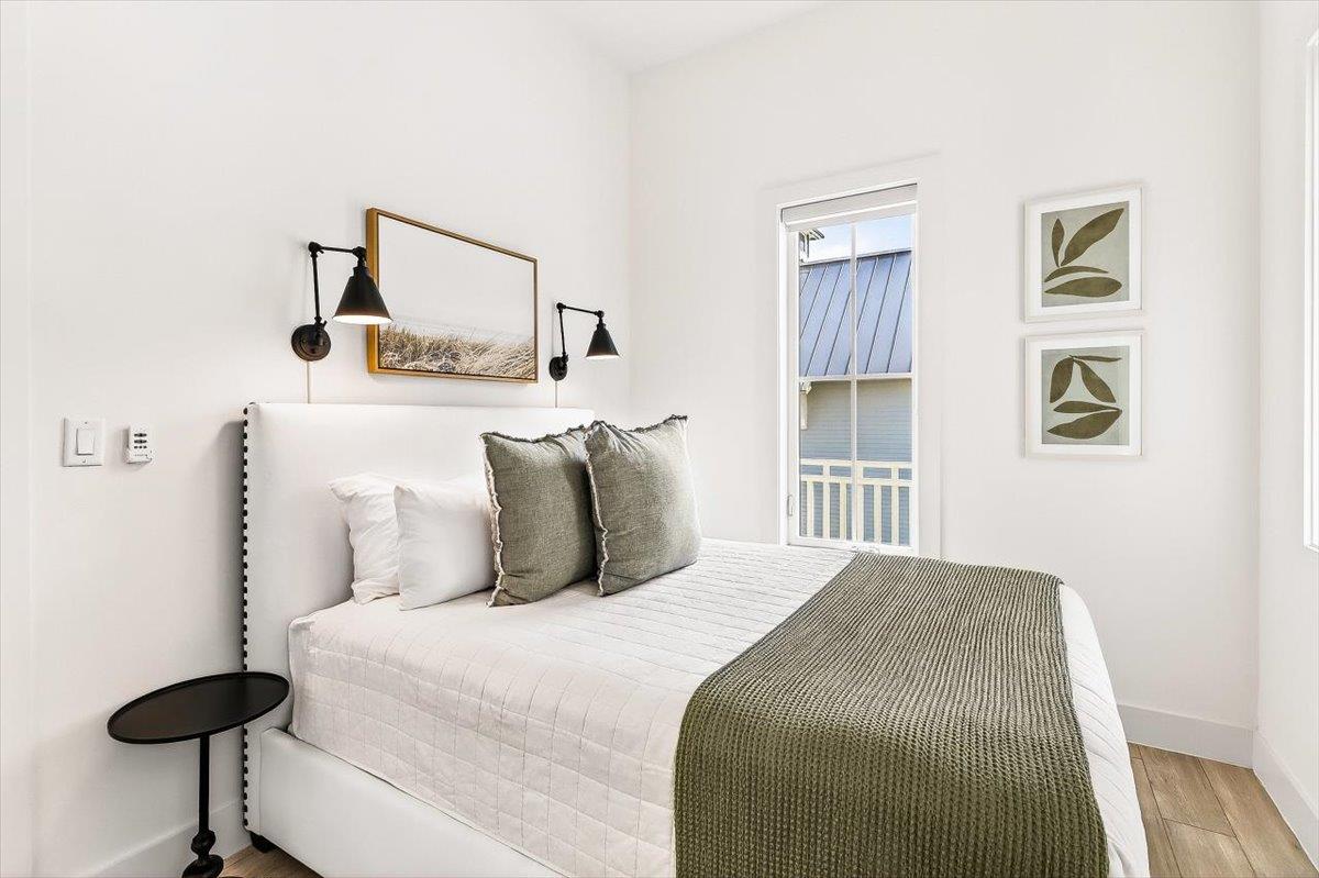 Queen Bedroom, 2nd Floor