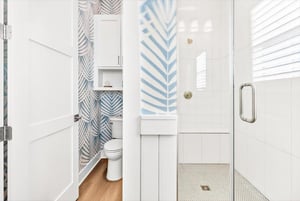 Primary King Bathroom, 2nd Floor