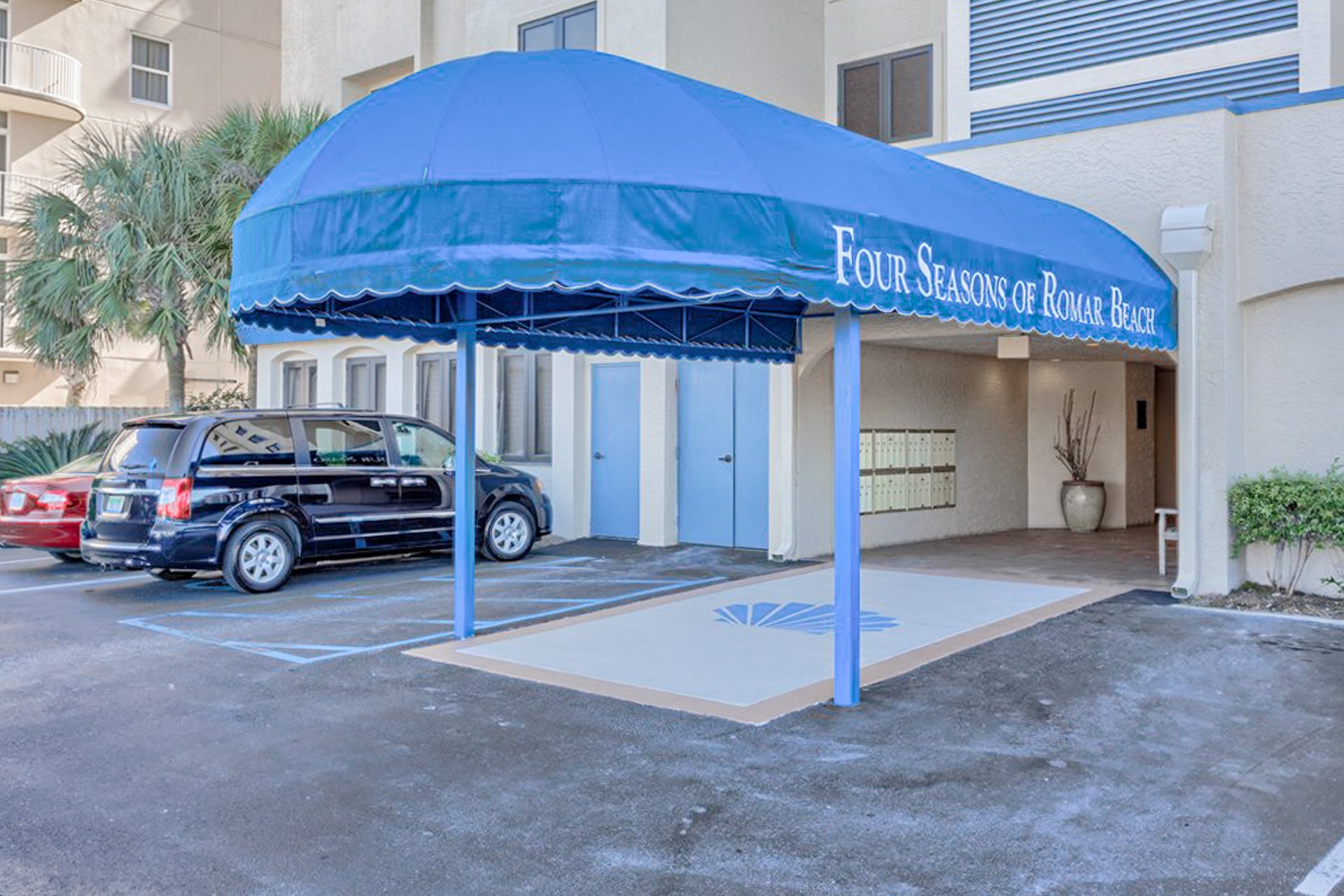 Four Seasons 701E Pier 701 East 41