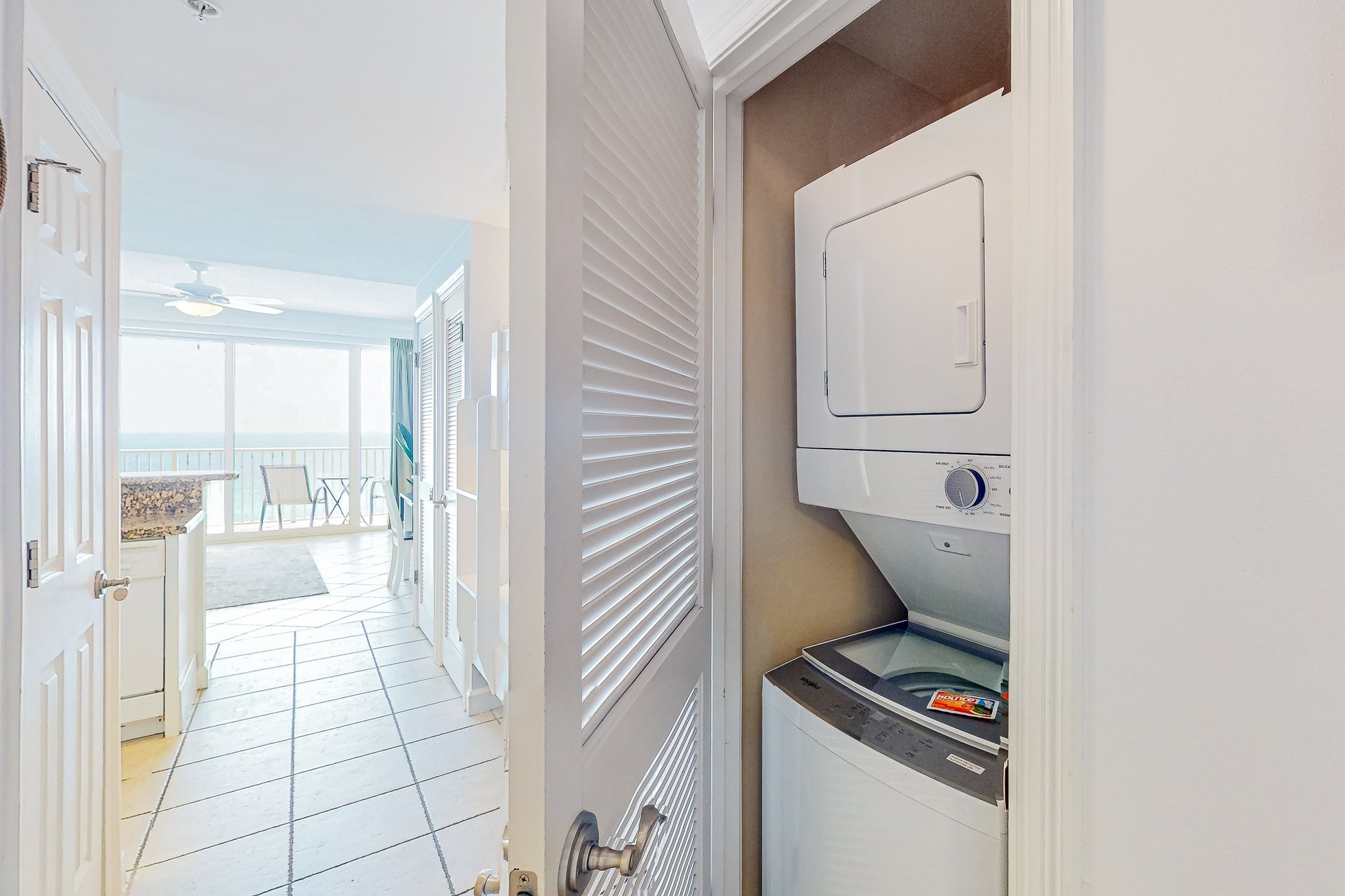 Boardwalk Condos, 906C 15