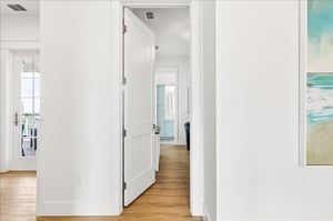 2nd Floor, Landing