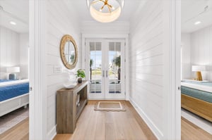 1st Floor, Foyer