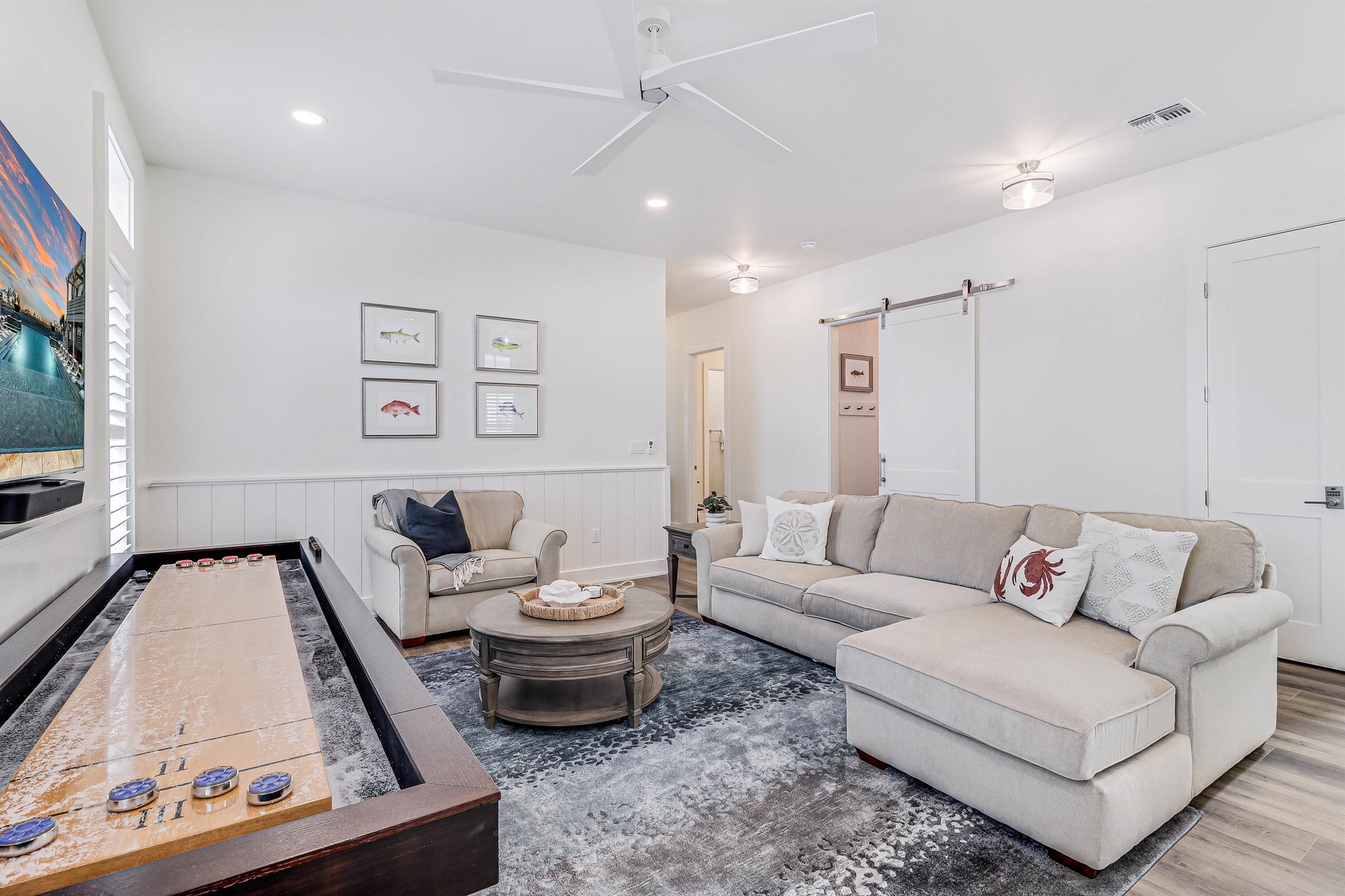 Second Living Room, 1st Floor