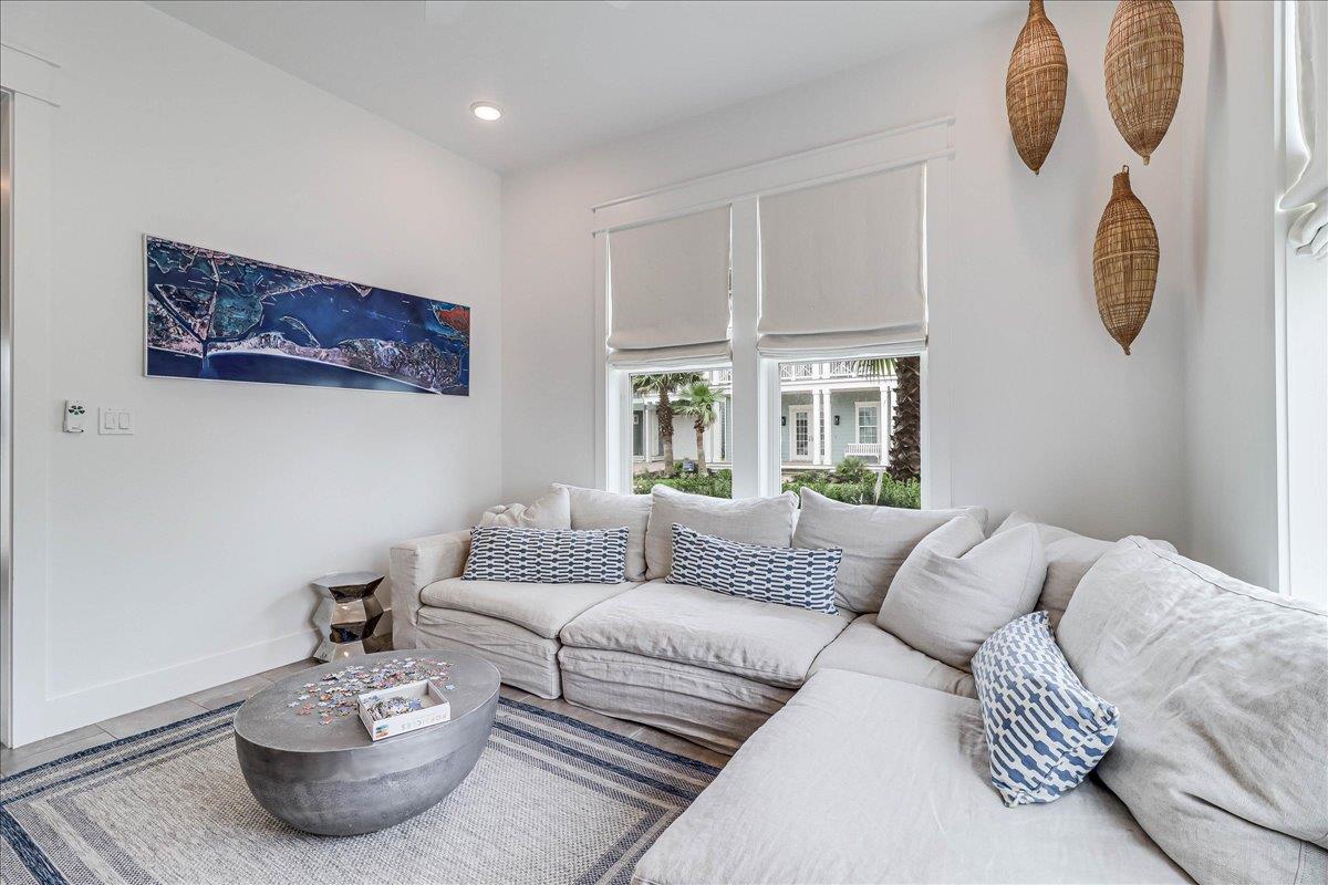 Second Living Room, 1st Floor