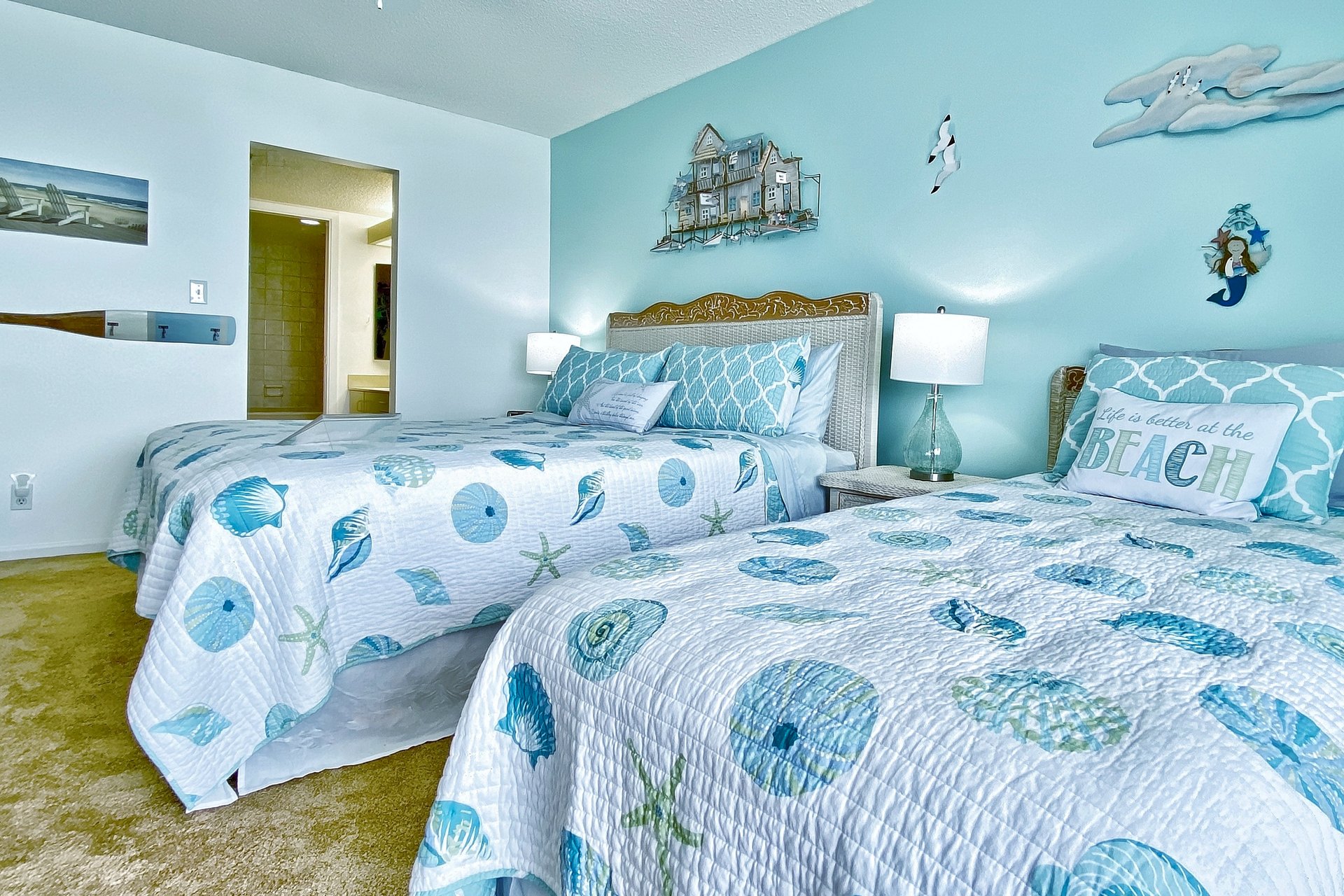 Crescent Beach Club I 16C 15