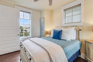 Queen Suite, 2nd Floor