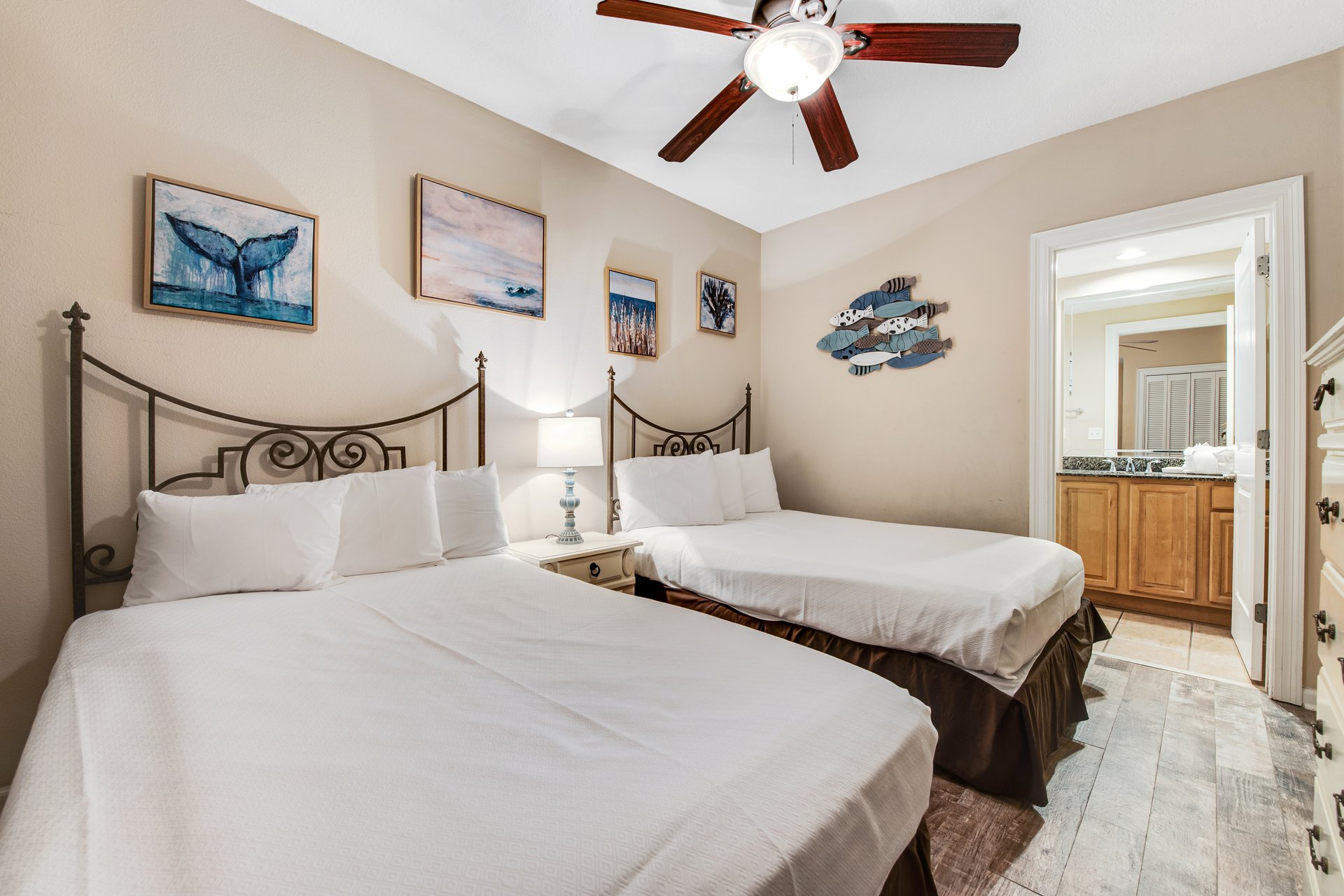 The Colonnades 1503 28