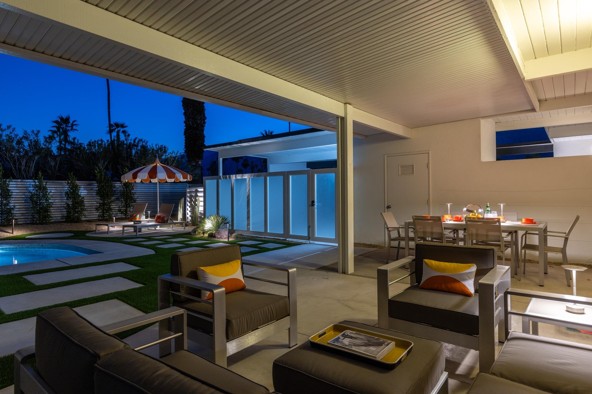 Al fresco evening dining