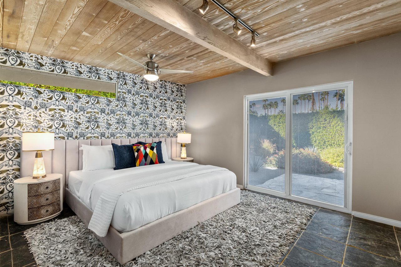 Guest bedroom