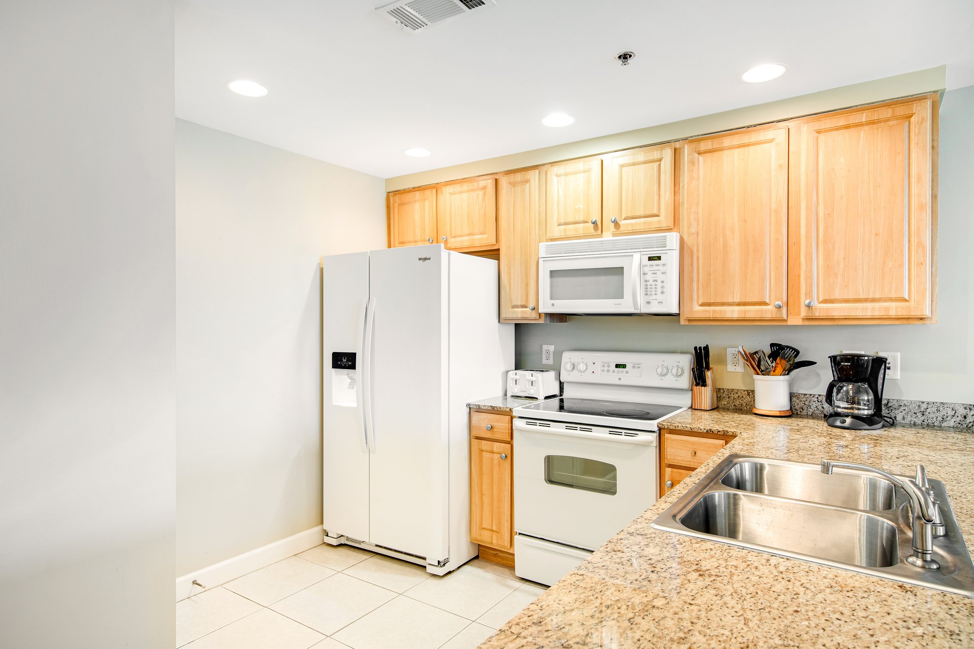 Splash Resort 907E 10