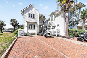 Coral Cottage Parking