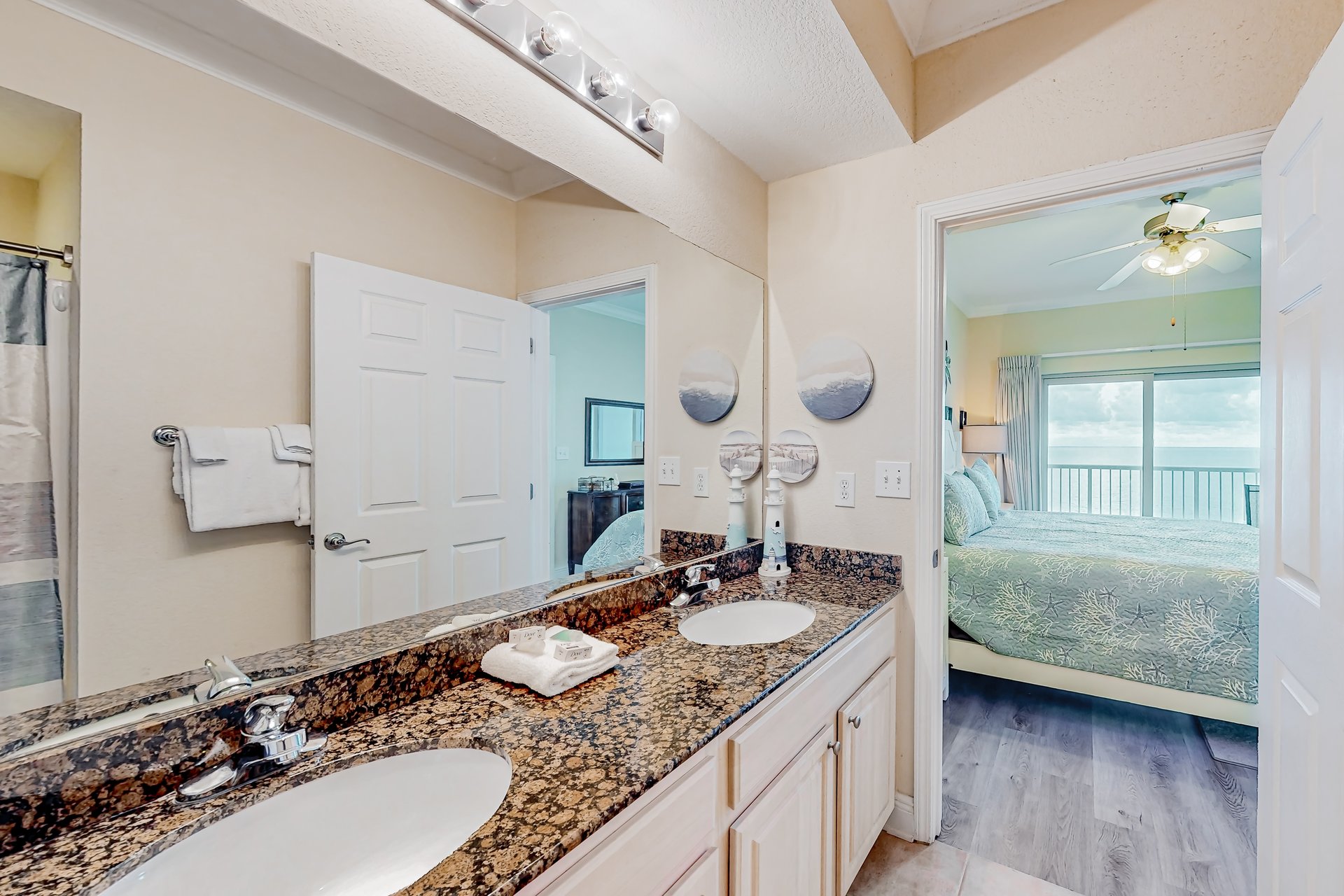 Crystal Tower 1703 16