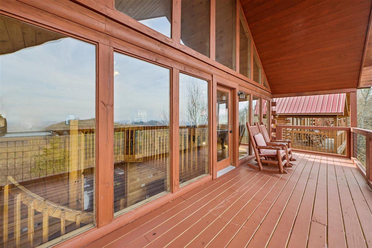 17Balcony
