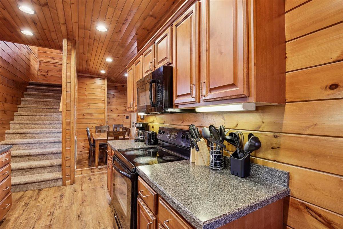 25Kitchen