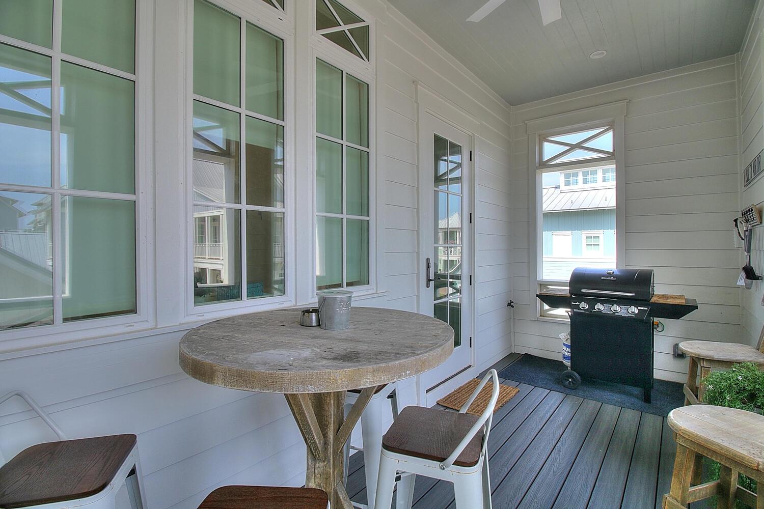 2nd Floor Grill Balcony