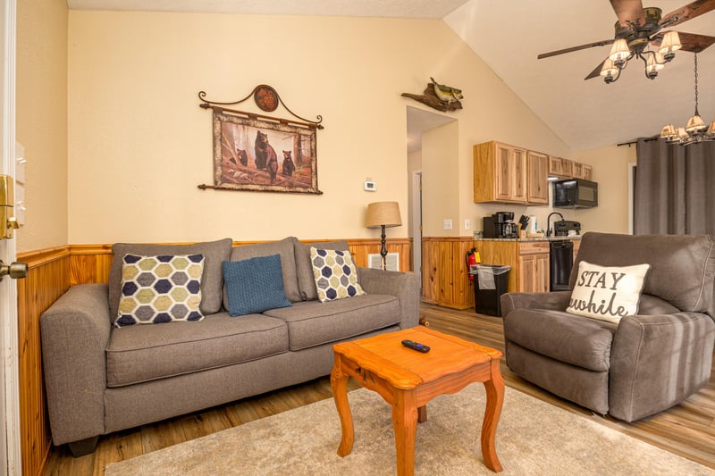Living room at Liams Lookout, a 2 bedroom cabin rental located in Pigeon Forge