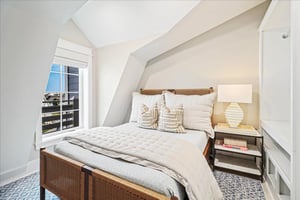 Queen Bedroom, 2nd Floor