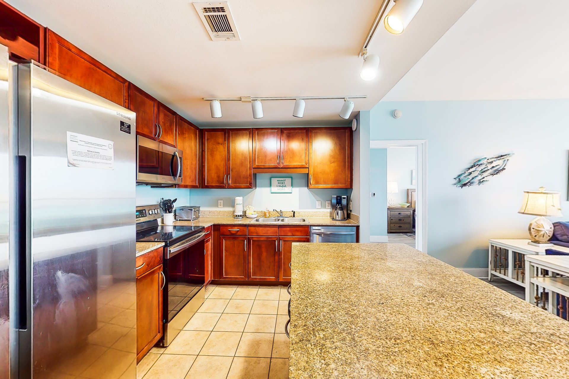 Laketown Wharf 1125 10