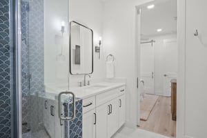 SemiPrivate Bathroom, 1st Floor