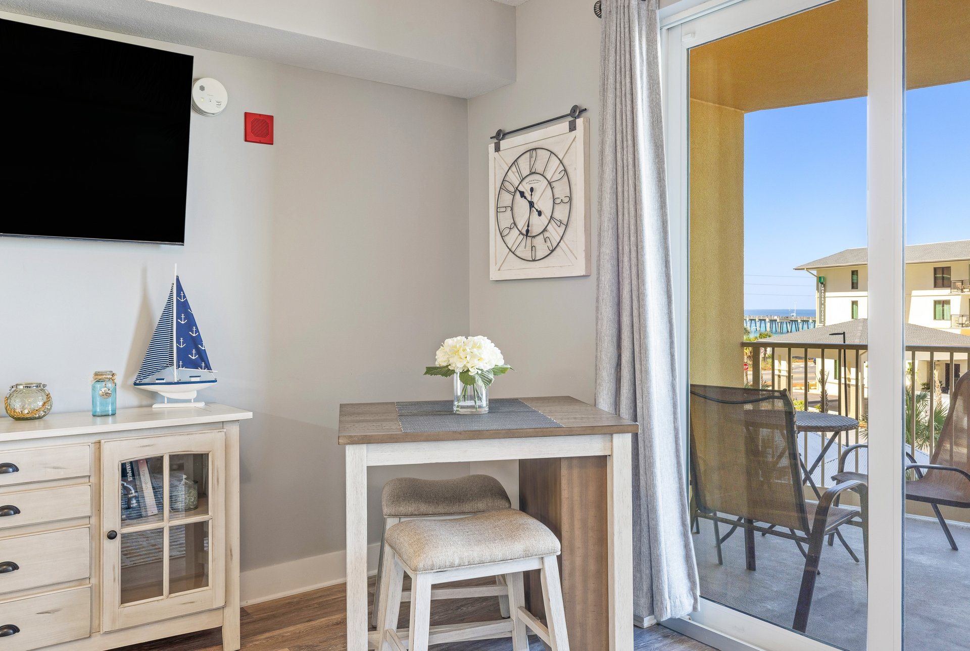 Calypso 310 Tower 3 11