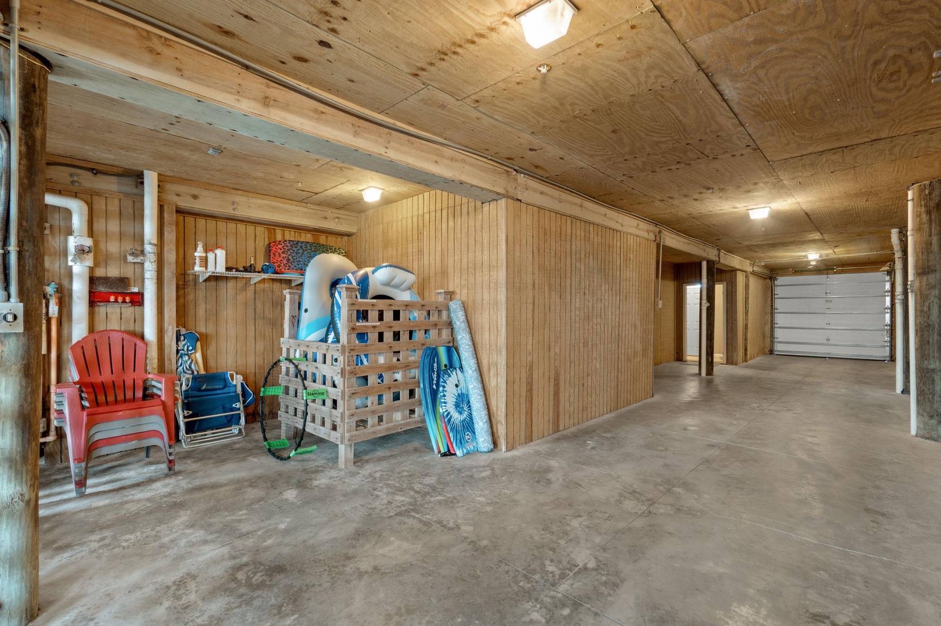 Garage Area