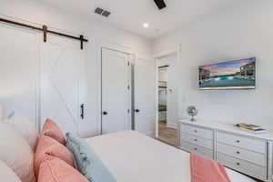 King Suite, 1st Floor