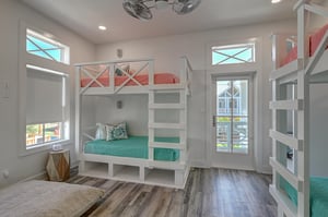 Bunk Roon, 2nd Floor