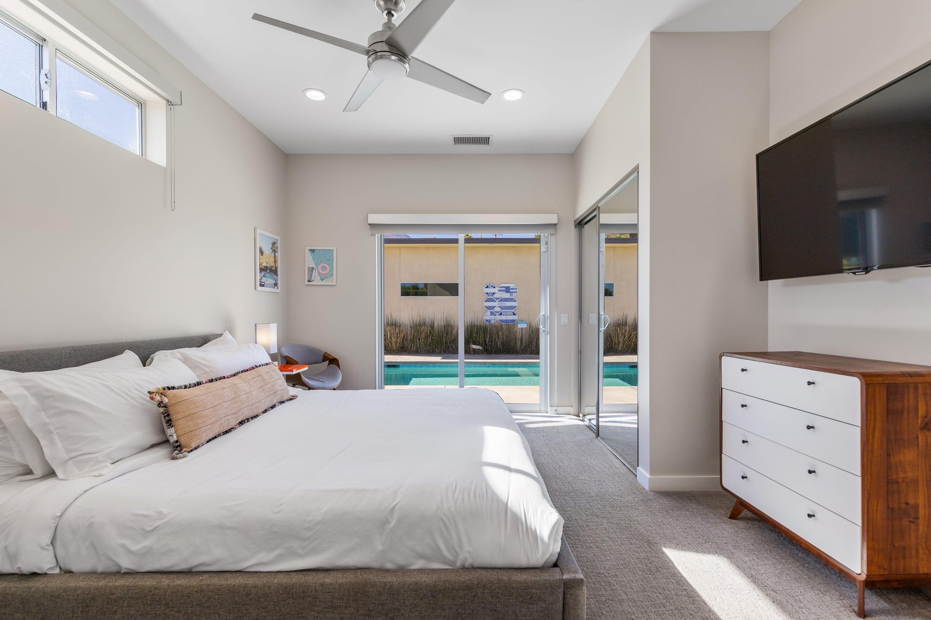 Guest bedroom